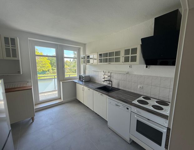 - 2 - Raumwohnung mit Balkon "Erstbezug" - Photo 1