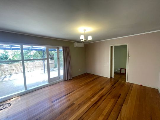 Howe Street Gem&excl; - Photo 1