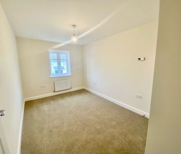 Lavender Lane, Wixams, MK42 - Photo 1