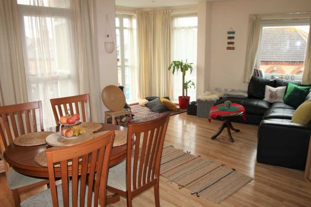 Merton Road, Wimbledon - Photo 1