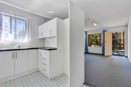 A Great Community Vibe - Photo 3