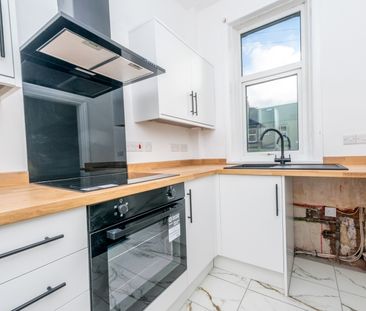 HARTLEY PLACE MORLEY LEEDS - Photo 6