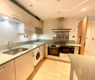 2 bedroom flat to rent - Photo 4