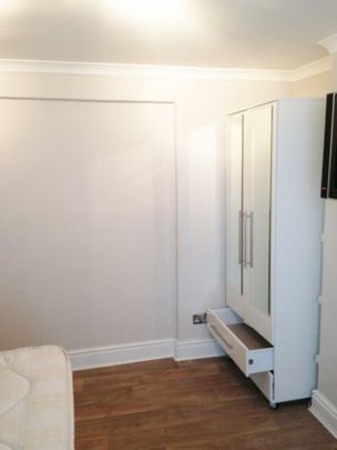Large Room in Prime Location WC1H 9EW - Photo 1