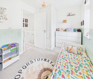 2 bedroom end of terrace house to rent - Photo 6