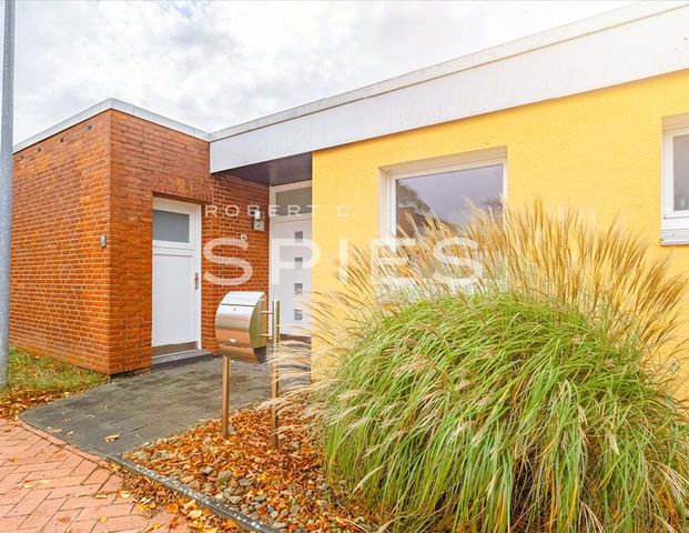 Stilvoller Bungalow in ruhiger Lage mit eigenem Garten - Photo 1