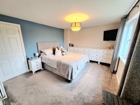 2 bedroom semi-detached house to rent - Photo 5