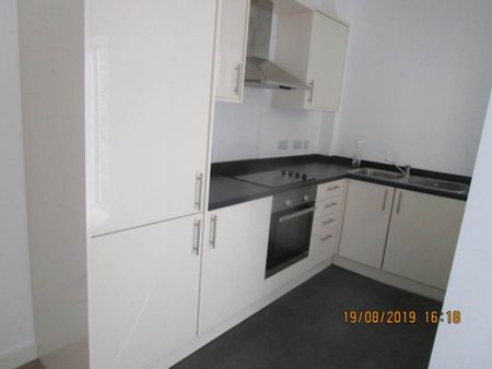 1 bedroom flat to rent - Photo 3