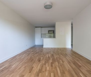 111 Lawton Boulevard - Photo 2