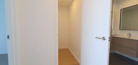 1015/21 Meredith Street - Photo 3