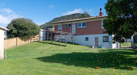 Spacious Family Home with Lake Views - Photo 2