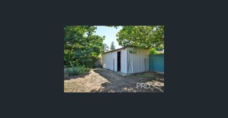 CENTRAL LOCATION - Photo 5