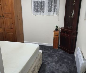 Room in a Shared Flat, Ashcroft Road, LU2 - Photo 5