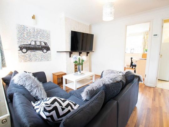 5 bedroom house to rent - Photo 1