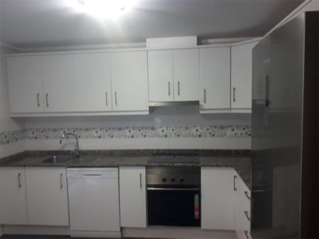 Piso de alquiler en Avenida Reina Victoria Eugenia, 3, Alameda - Photo 5