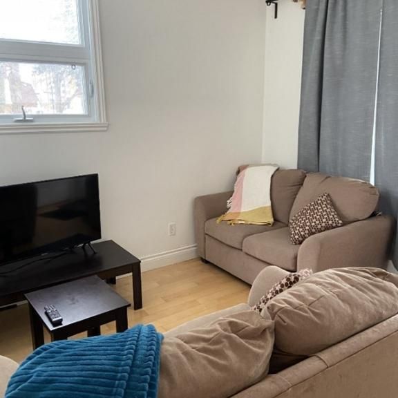 4 1/2 - Quartier Saint-Sacrement - Disponible immédiatement - Photo 1