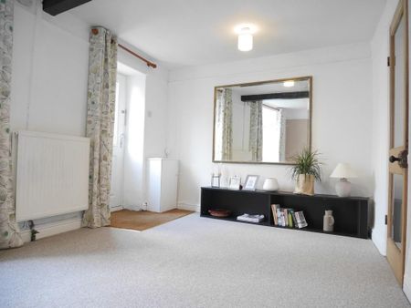 3 bedroom terraced house to rent - Photo 4