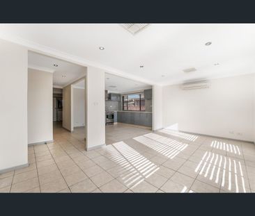 24 Shakespeare Street, Wetherill Park, NSW 2164 - Photo 2