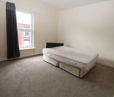 2 bed terraced house to rent in Selby Street, Manchester, M11 - Photo 1