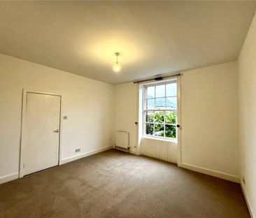 3 bedroom end of terrace house to rent - Photo 5