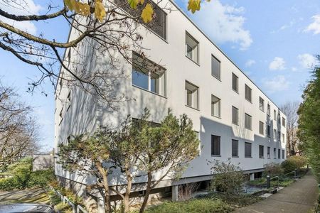 Schöne 4.5 Zimmerwohnung mit grossem Balkon in Allschwil - Foto 4