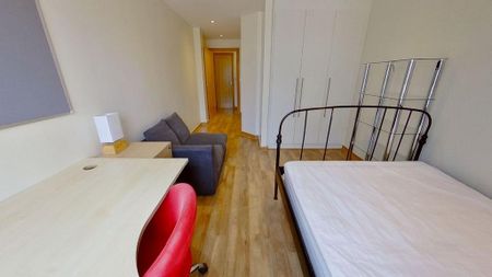 3 bedroom apartment to rent - Photo 5