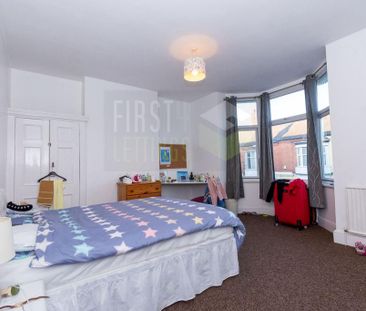 5 bedroom terraced house to rent - Photo 5