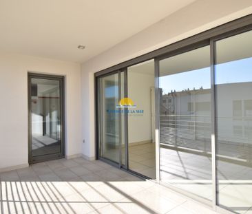 Location Appartement 2 pièces 55m² FREJUS 83600 - Photo 5