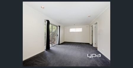 Perfect Family Home - Photo 2