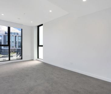 Oversized 2 Bedroom with Massive Balcony - Photo 1