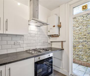 4 bedroom terraced house to rent - Photo 1