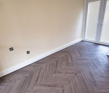 2 bedroom semi-detached house to rent - Photo 5