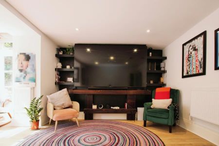 2 bedroom maisonette to rent - Photo 3