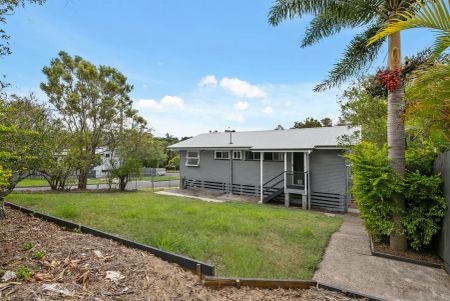 “NEWLY UPDATED HOME IN GREAT STAFFORD HEIGHTS LOCATION!” - Photo 2