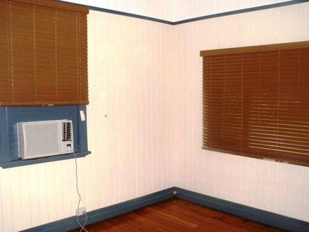 Elevated Queenslander Charm in Prime Inner-City Location - Photo 4