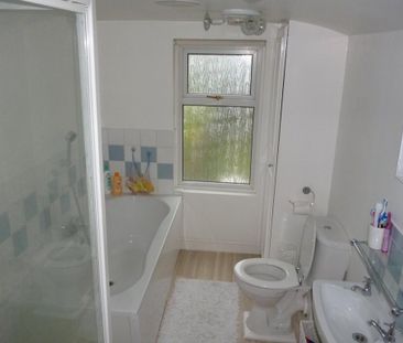 2 bedroom terraced house to rent - Photo 6