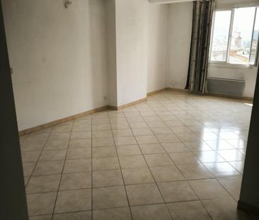 Location Appartement 3 pièces 69m² DRAGUIGNAN 83300 - Photo 1
