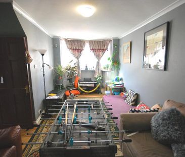 3 bedroom end of terrace house to rent - Photo 1