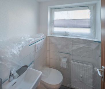 Neu renoviert: 3 Zimmer Mietwohnung im Erdgeschoss mit Terrasse - Photo 3