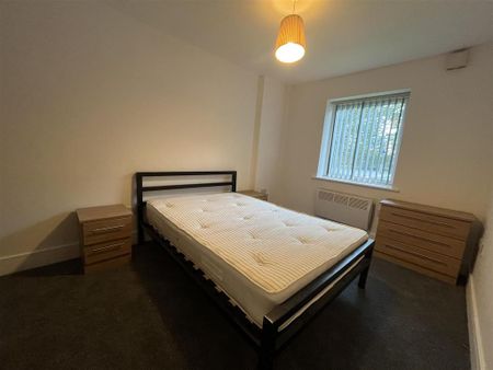 2 bedroom apartment to rent - Photo 4