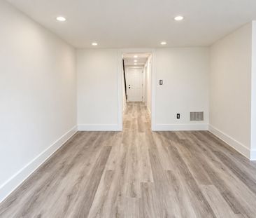 For Lease - 30 Green Valley Drive Unit# 100, Kitchener, Ontario - Photo 3