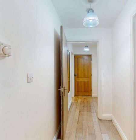 1 bedroom flat to rent - Photo 2