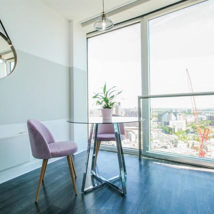 Studio to rent - Photo 1