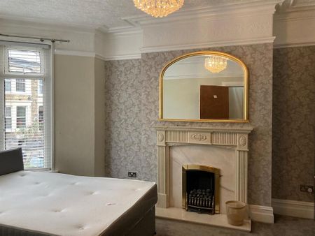 5 bedroom private hall to rent - Photo 4