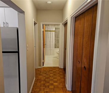 For Lease - 2205 King Street Unit# B2, Hamilton, Ontario - Photo 3