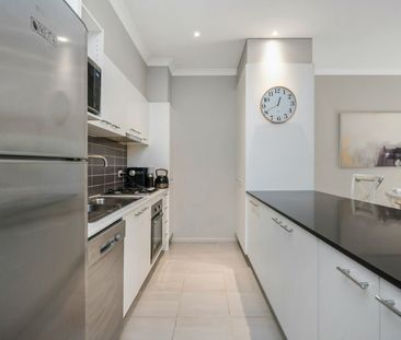 Register to Inspect // Sophisticated Townhouse In A Prime Location! - Photo 5