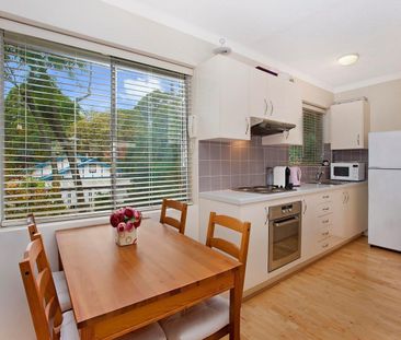 Quietly Located Cozy Apartment - Photo 1