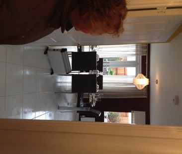 3 Bed Semi-Detached House, St Matthias Road, NG3 - Photo 3