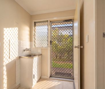 2/42 Sarawak Ave, Palm Beach QLD 4221 - House For Rent | Domain - Photo 4