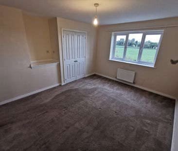 Four bedroom detached property - Photo 6